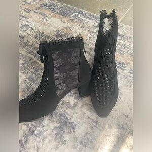Black boots